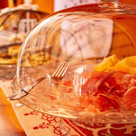A Casa Di Gianni E Mari Bed & Breakfast Vestone ภายนอก รูปภาพ