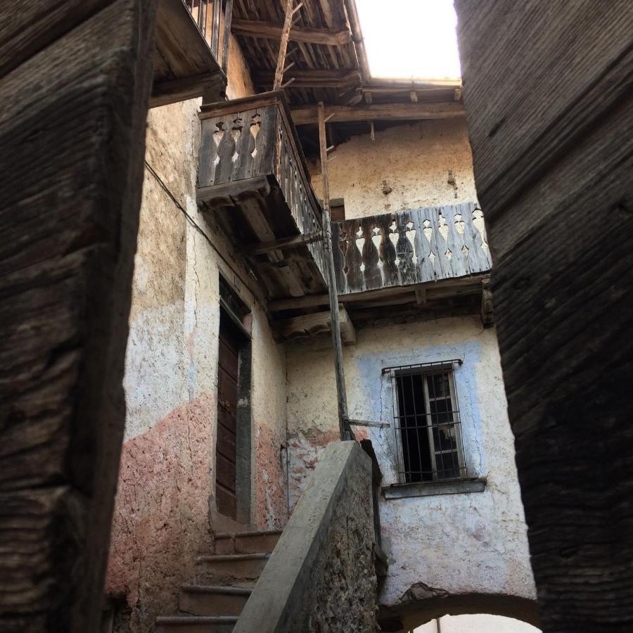 A Casa Di Gianni E Mari Bed & Breakfast Vestone ภายนอก รูปภาพ